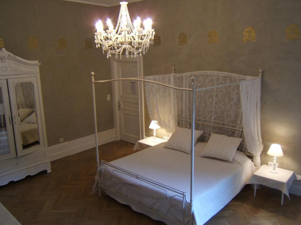 Chambres D'Hotes Chateau De Viviez Room photo