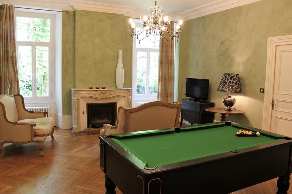 Chambres D'Hotes Chateau De Viviez Exterior photo